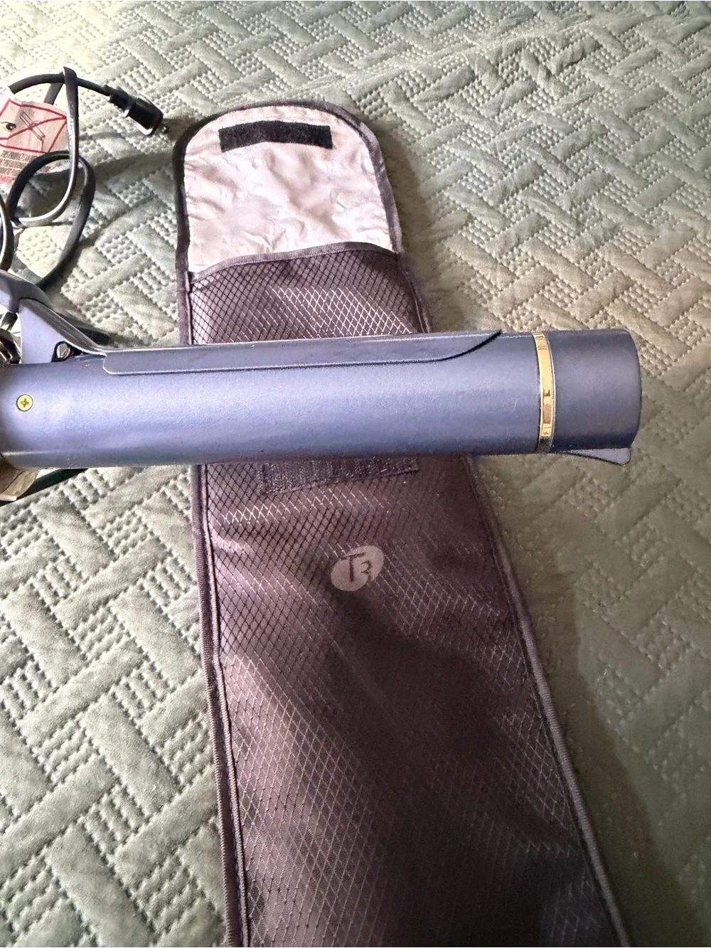 T3 blue and gold 1 in curling iron with heat protection case